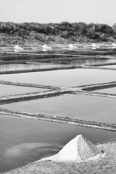 Tas de sel, marais salants de l'île de Ré