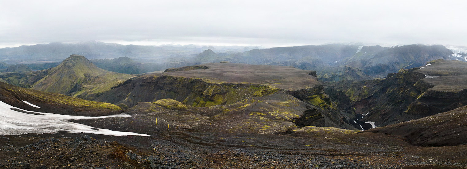 Morinsheiði et le vallée de Thorsmork La descente dans la vallée de Þórsmörk (Thorsmork) commence. Nous sommes dans la région de Goðaland - 