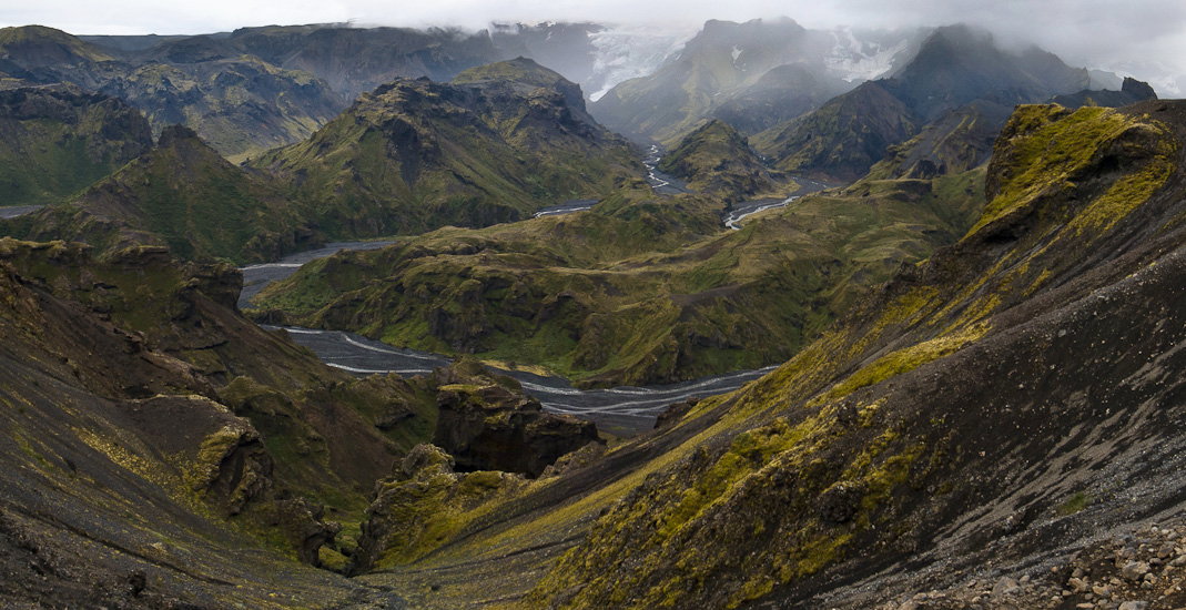 La vallée de Þórsmörk (Thorsmork) Þórsmörk (Thórsmörk) signifie en Islandais la 