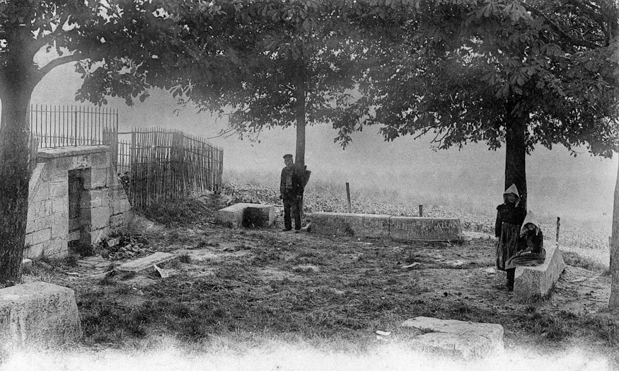 Fontaine Gueffier, Bagneux,  photographie datée entre 1890 et 1920 