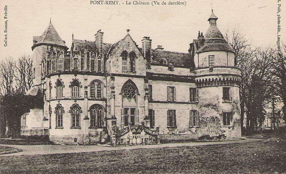 Ancienne photo du château Pont-Remy, vu de derrière. 
