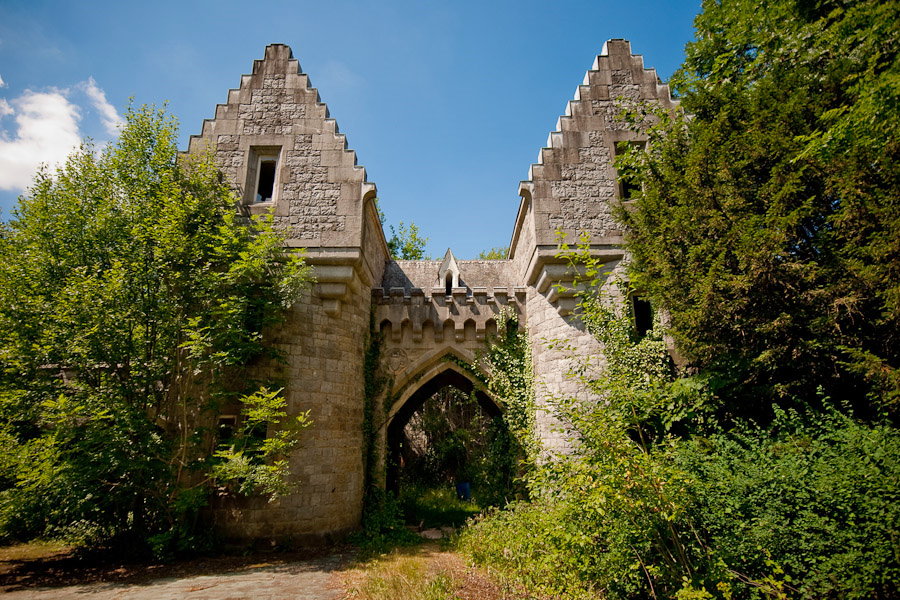 Entrée des annexes du château 