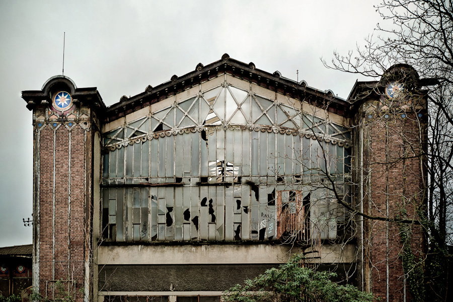 Vue de la face arrière de l'ancienne gare Lisch 