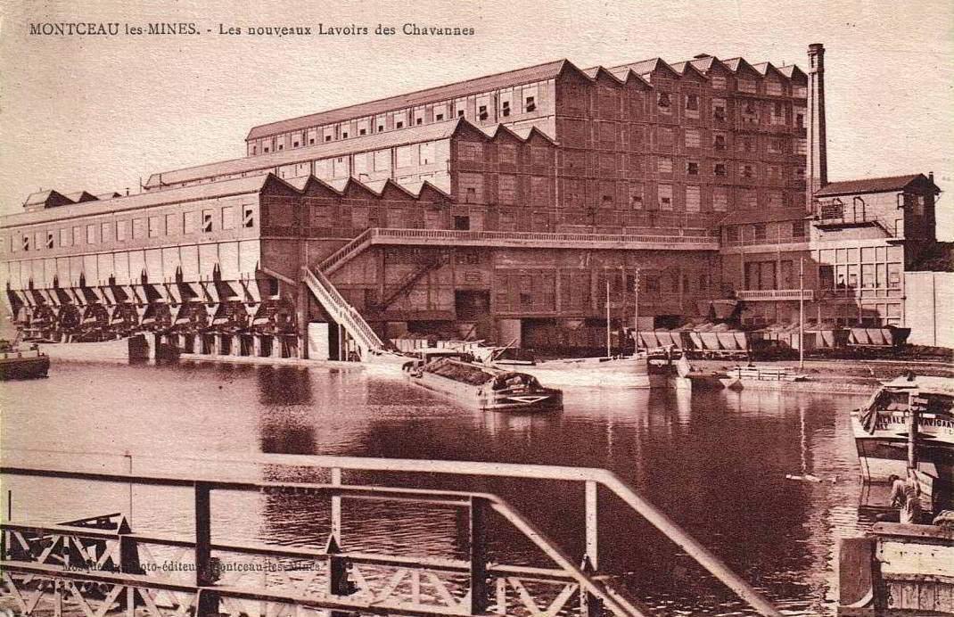 Le lavoir des Chavannes de Montceau-Les-Mines dans les années 30