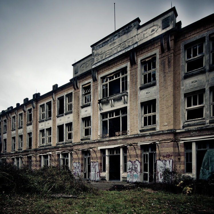 Facade du préventorium Maurice-Viollette